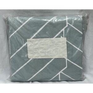 City Scene Geometric Ceres Green 2 Piece Duvet Cover Set Mint White Reverse New